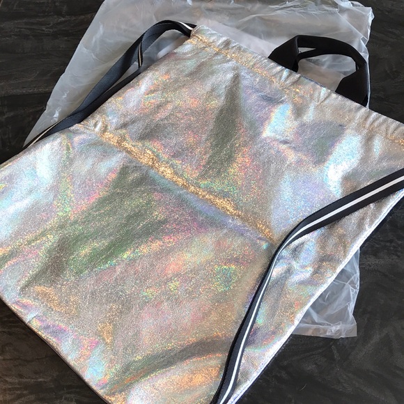 BNWT & IN PKG VS PINK  anorak & cinch tote - Picture 5 of 8